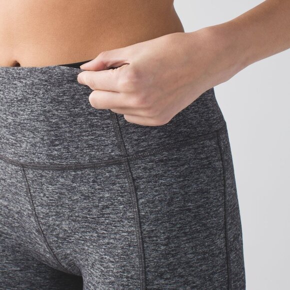 Lululemon Run: Turn Around Tight Heathered Black - Picture 4 of 11